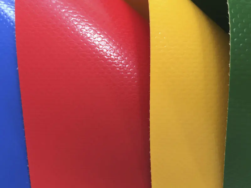 1050GSM 1000D30X32 Buntes PVC-beschichtetes Polyestergewebe mit Membranstruktur